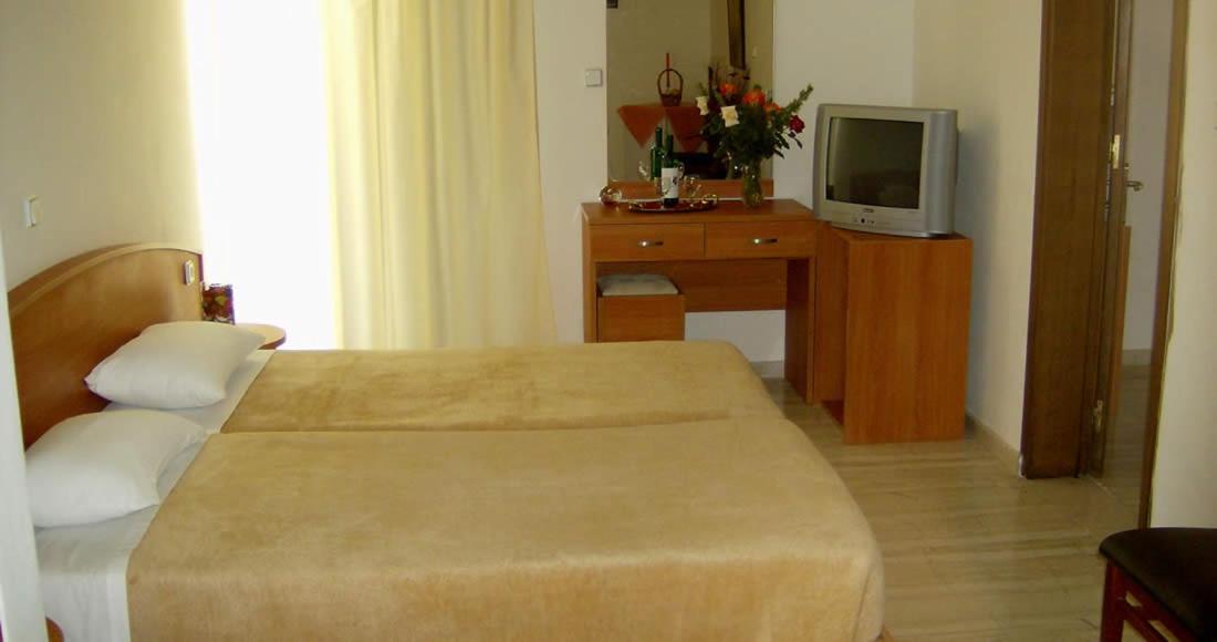 Cleopatra Hotel Kanali  Buitenkant foto